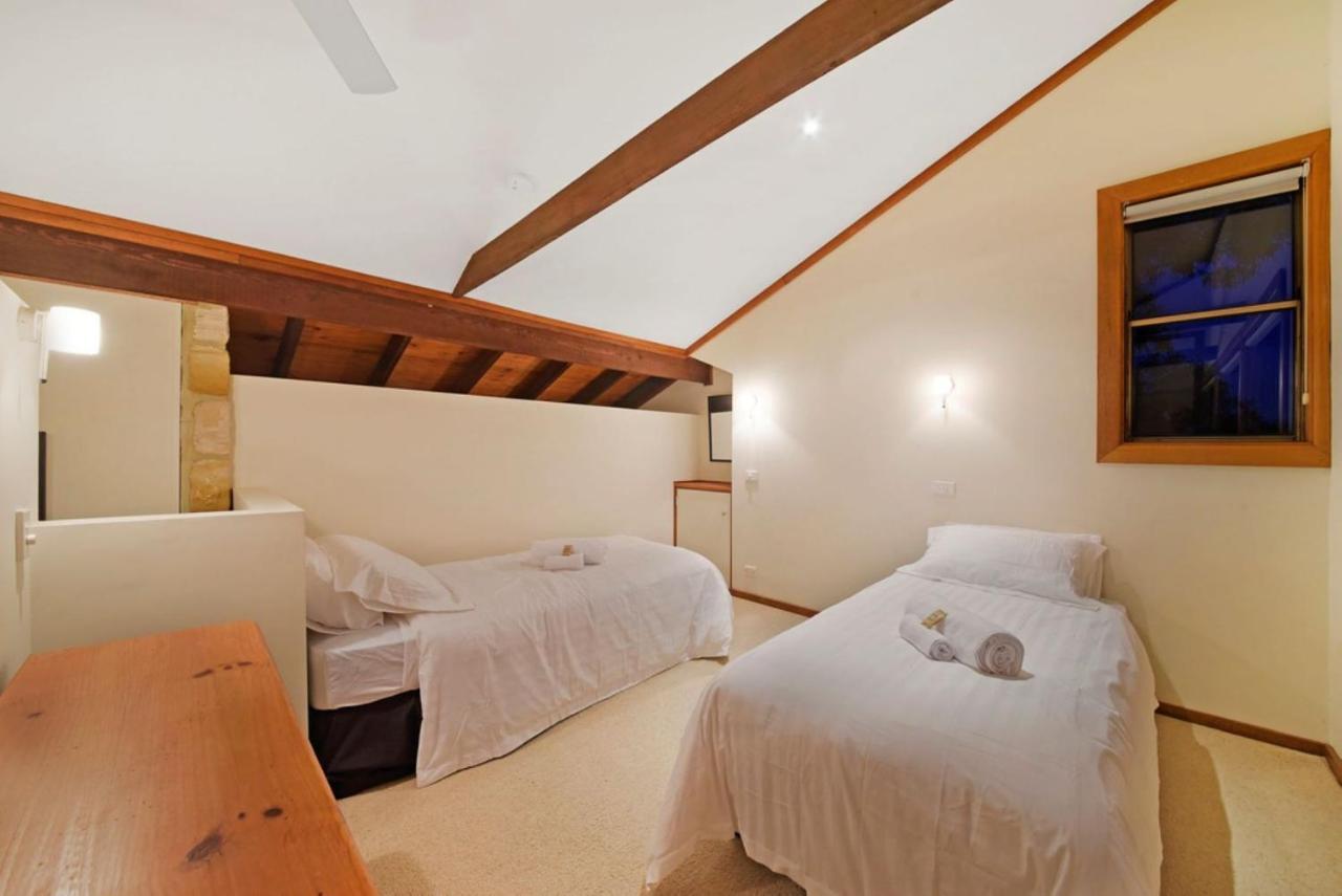 Sydney View Villa Woodford Екстериор снимка